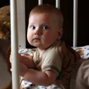  Родителям посоветовали не вставать к малышам ночью