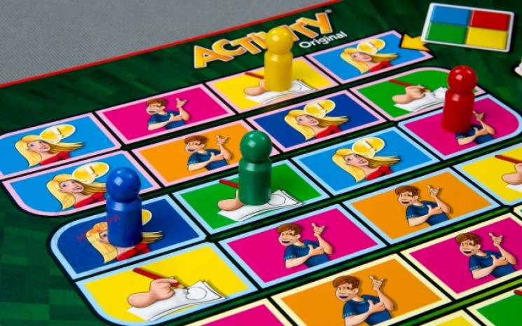 10 настольных игр для всей семьи